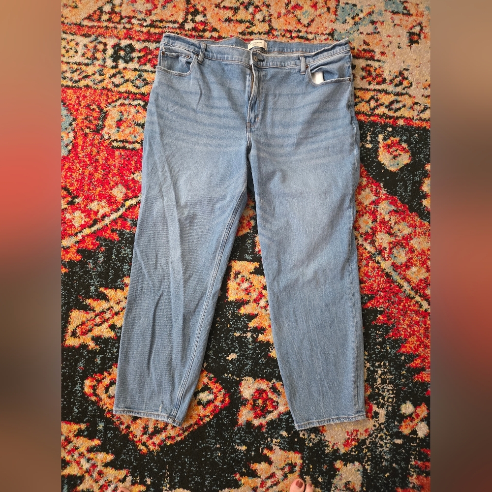 Abercrombie & Fitch Jeans- The Mom High Rise